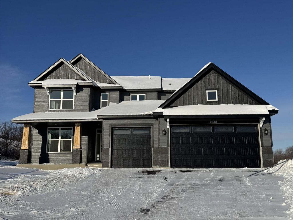 2548 Aspen Court, Shakopee, MN 55379