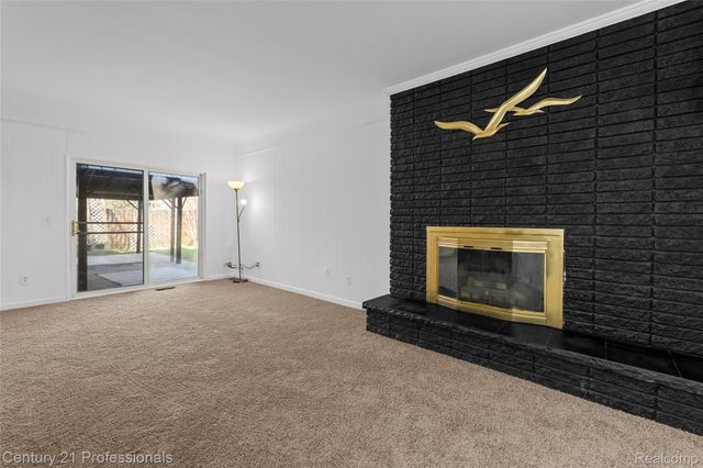 38106 Rockhill Street, Clinton Charter Township, MI 48036