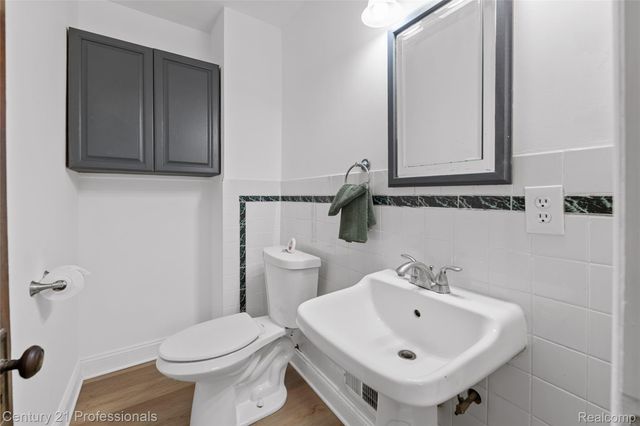 38106 Rockhill Street, Clinton Charter Township, MI 48036