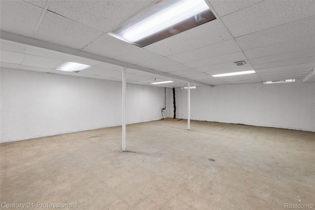 38106 Rockhill Street, Clinton Charter Township, MI 48036