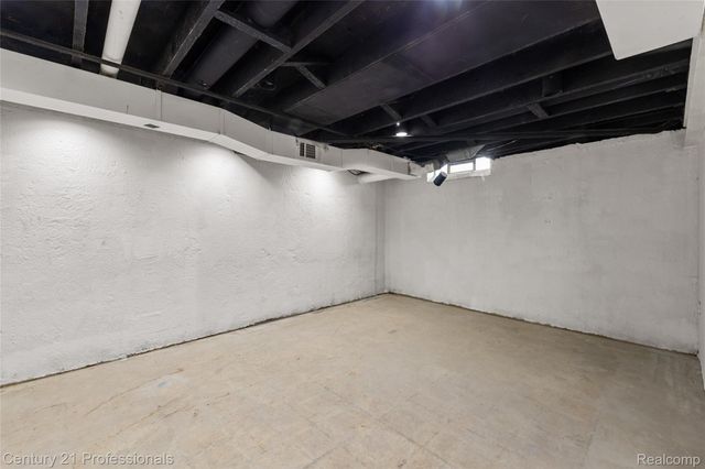 38106 Rockhill Street, Clinton Charter Township, MI 48036