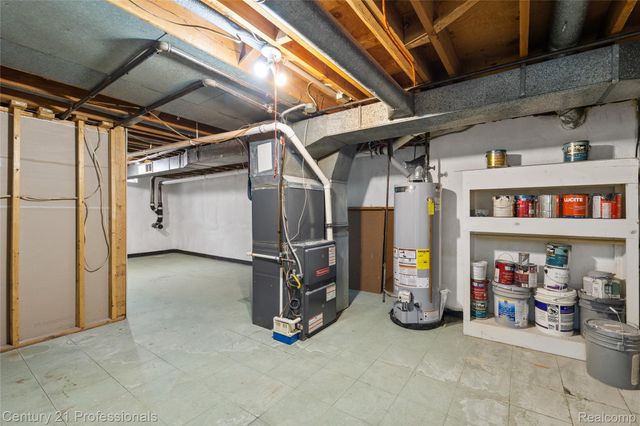 38106 Rockhill Street, Clinton Charter Township, MI 48036