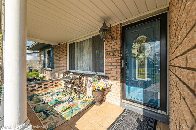 38106 Rockhill Street, Clinton Charter Township, MI 48036