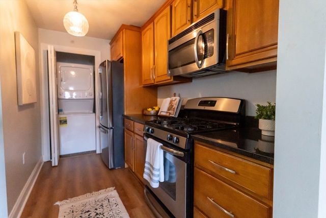 545 Page St 301, Stoughton, MA 02072