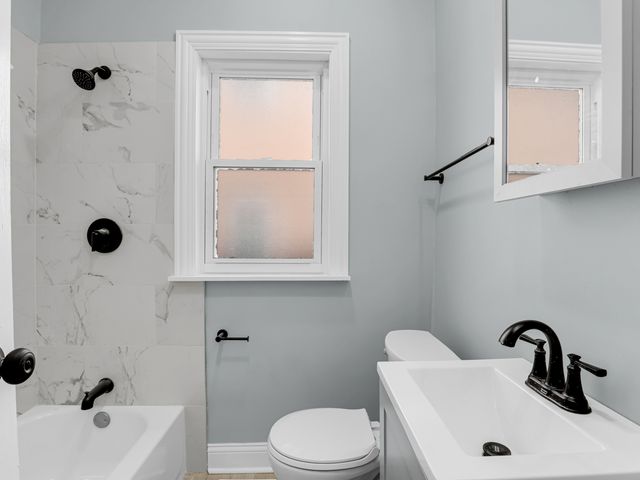 1138 N Central Avenue, Chicago, IL 60651