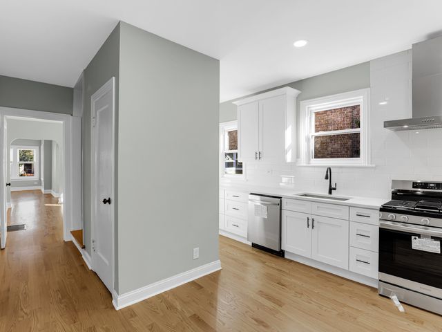 1138 N Central Avenue, Chicago, IL 60651