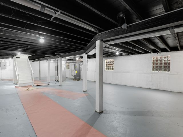 1138 N Central Avenue, Chicago, IL 60651