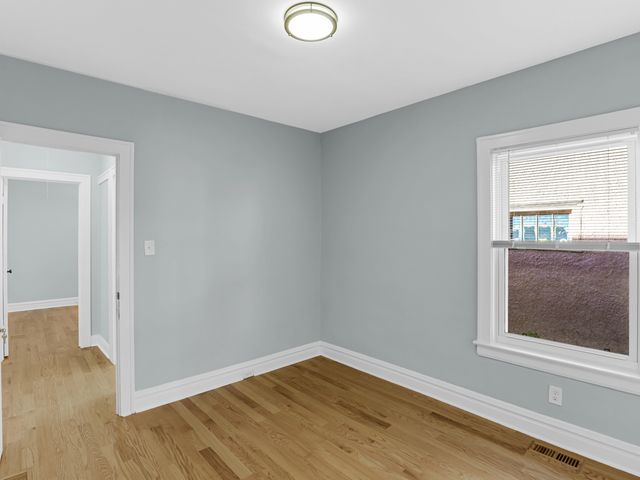 1138 N Central Avenue, Chicago, IL 60651