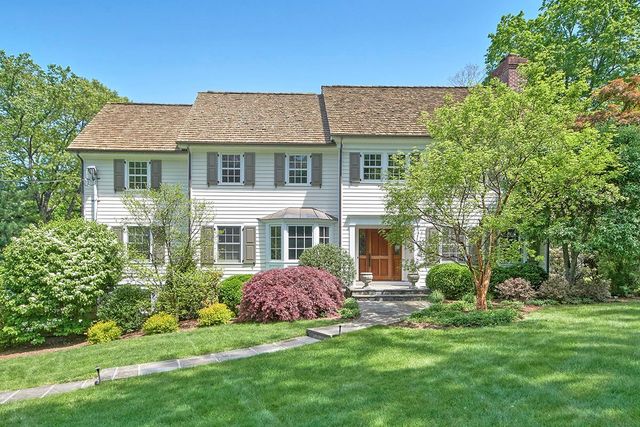 35 Overlook Drive, Chappaqua, NY 10514