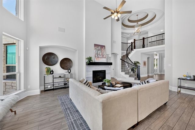 2400 Sunset Vista CIR 39, Spicewood, TX 78669