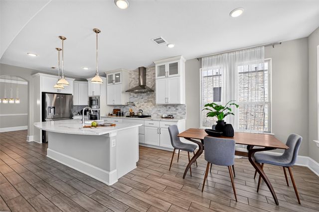 2400 Sunset Vista CIR 39, Spicewood, TX 78669