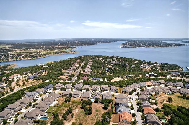 2400 Sunset Vista CIR 39, Spicewood, TX 78669