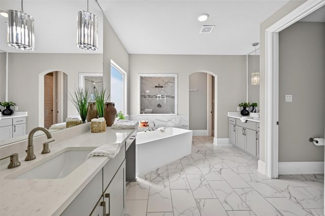 2400 Sunset Vista CIR 39, Spicewood, TX 78669