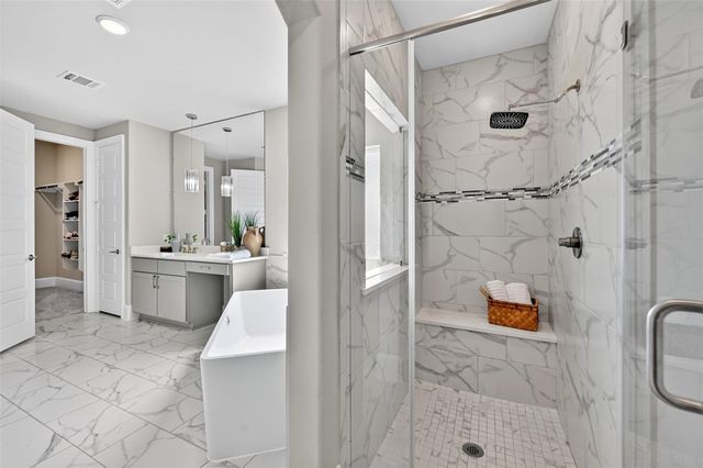 2400 Sunset Vista CIR 39, Spicewood, TX 78669