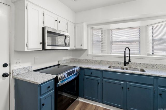 3 Spur Cove, Little Rock, AR 72211