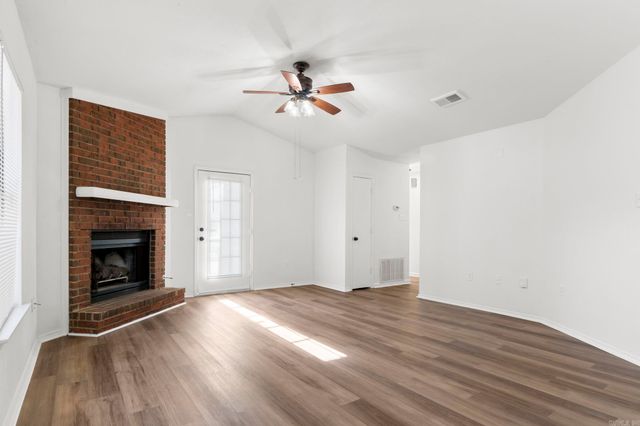 3 Spur Cove, Little Rock, AR 72211