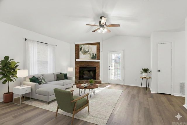 3 Spur Cove, Little Rock, AR 72211