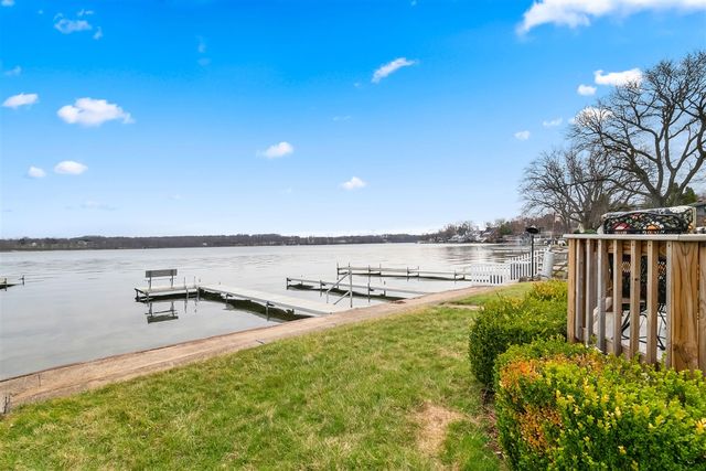 2038 Ash Te Wette Beach Drive, Hillsdale, MI 49242