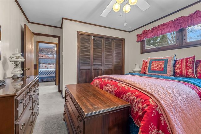 2038 Ash Te Wette Beach Drive, Hillsdale, MI 49242