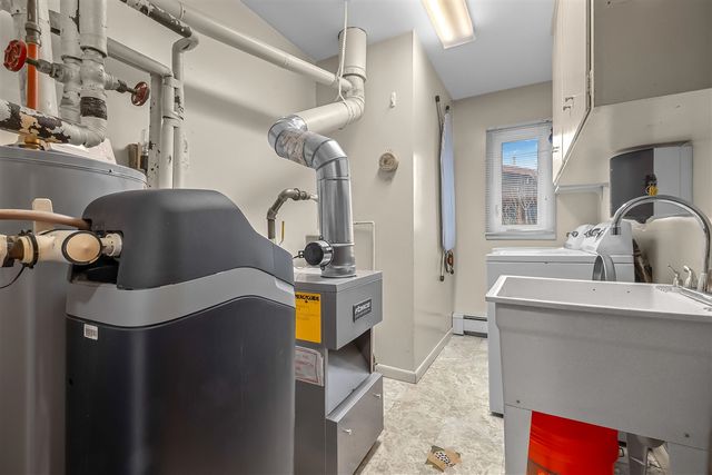 2038 Ash Te Wette Beach Drive, Hillsdale, MI 49242