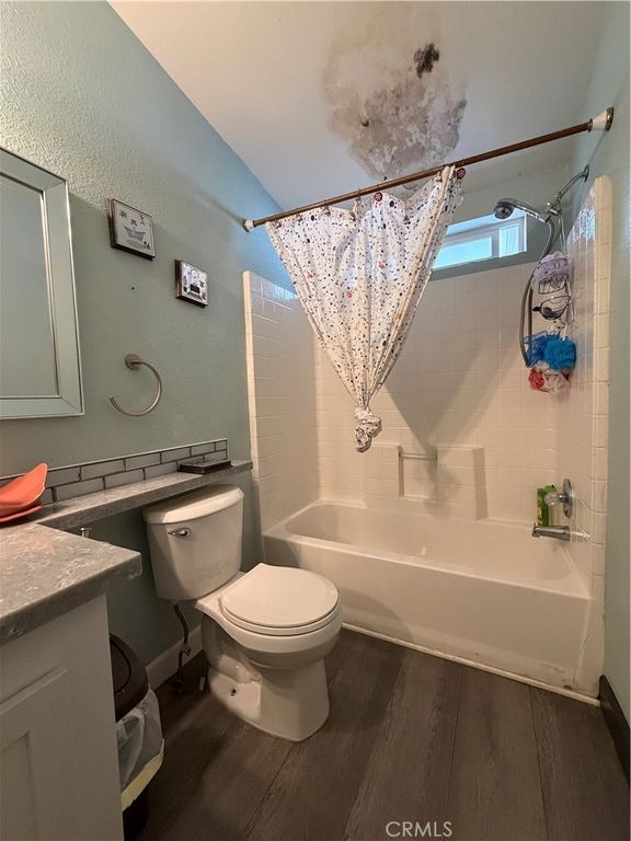 Image 14 of property listing at 20401 Soledad Canyon Road 406, Canyon Country, CA 91351