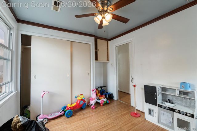 11418 Sobieski Street, Hamtramck, MI 48212