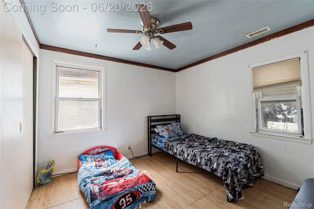 11418 Sobieski Street, Hamtramck, MI 48212