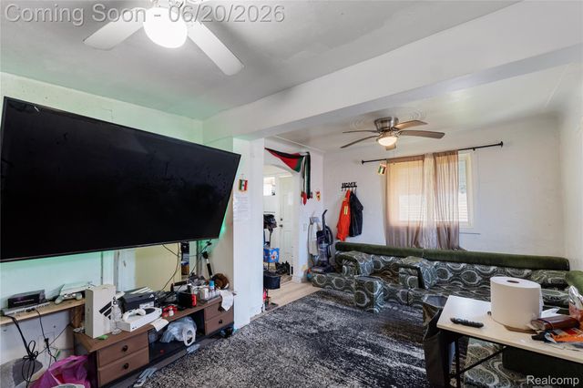 11418 Sobieski Street, Hamtramck, MI 48212