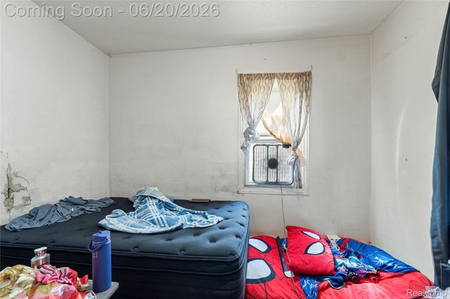 11418 Sobieski Street, Hamtramck, MI 48212