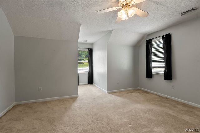 12399 Hunters Pointe, Northport, AL 35475