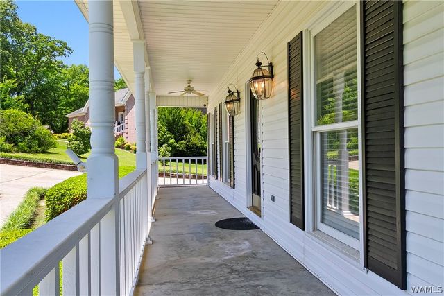 12399 Hunters Pointe, Northport, AL 35475