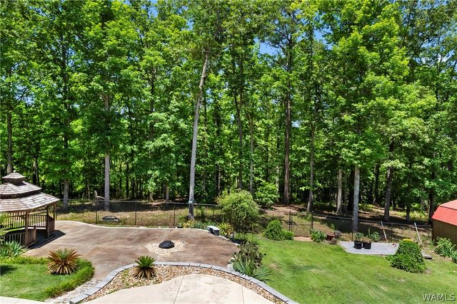12399 Hunters Pointe, Northport, AL 35475