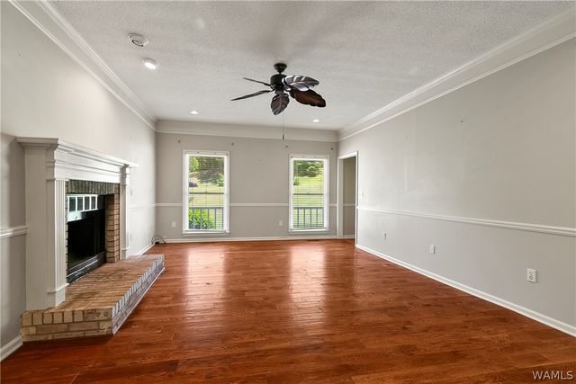 12399 Hunters Pointe, Northport, AL 35475