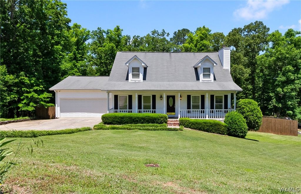 12399 Hunters Pointe, Northport, AL 35475