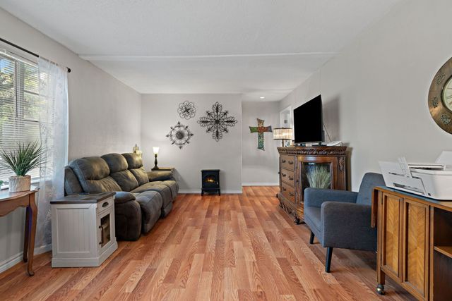 707 N Walnut Street, Weatherford, TX 76086