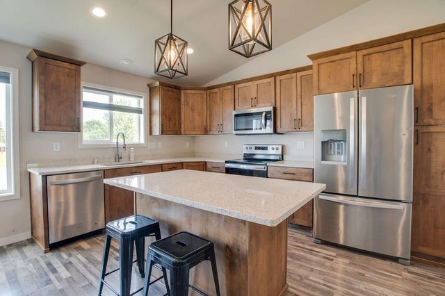 4514 13th Street S, Moorhead, MN 56560