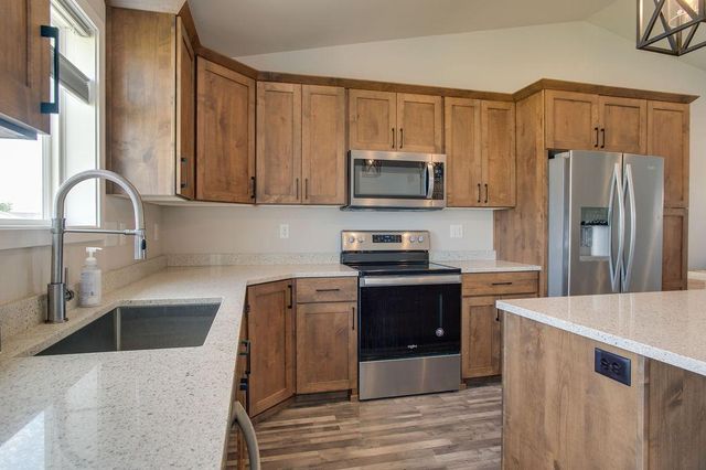 4514 13th Street S, Moorhead, MN 56560