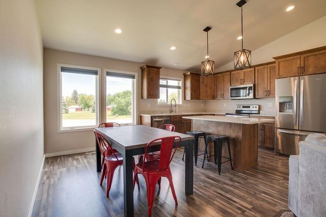 4514 13th Street S, Moorhead, MN 56560