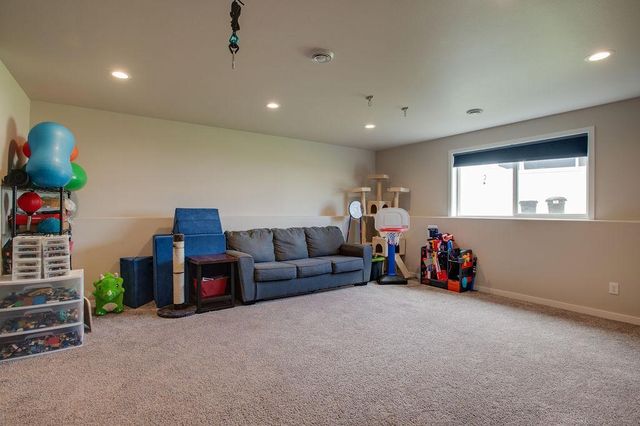 4514 13th Street S, Moorhead, MN 56560