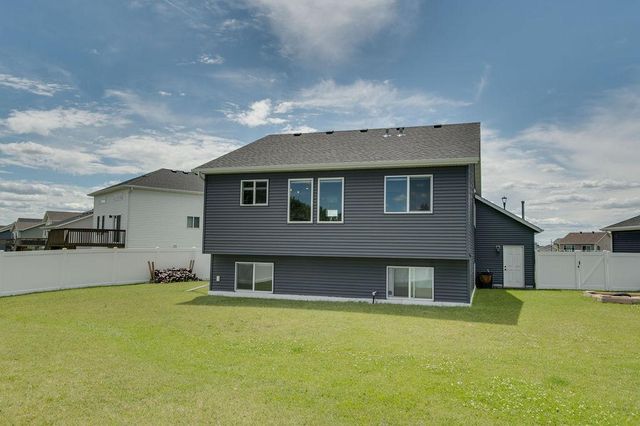 4514 13th Street S, Moorhead, MN 56560
