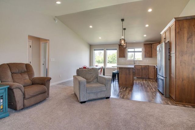 4514 13th Street S, Moorhead, MN 56560