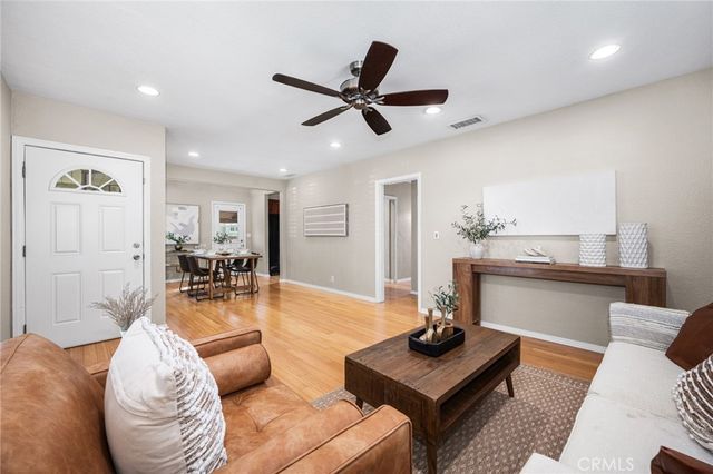 864 W 31st, Long Beach, CA 90806