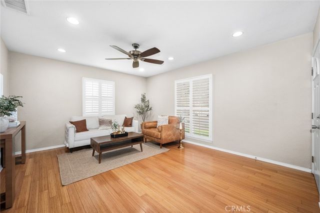 864 W 31st, Long Beach, CA 90806