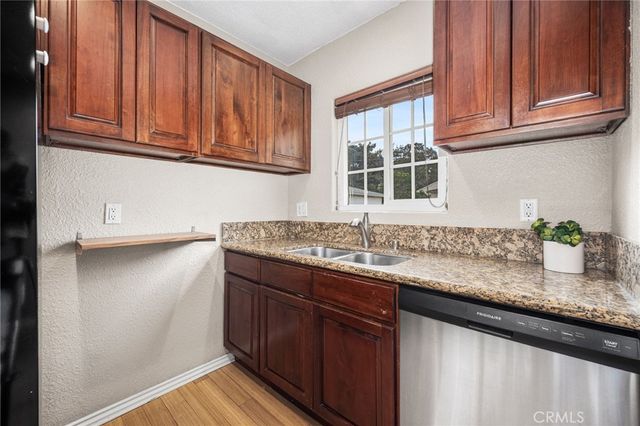 864 W 31st, Long Beach, CA 90806