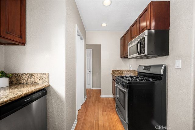 864 W 31st, Long Beach, CA 90806