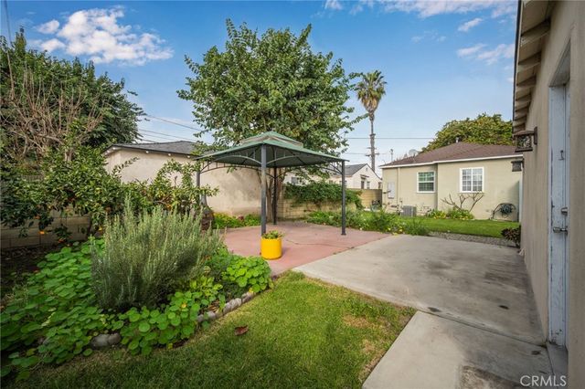 864 W 31st, Long Beach, CA 90806