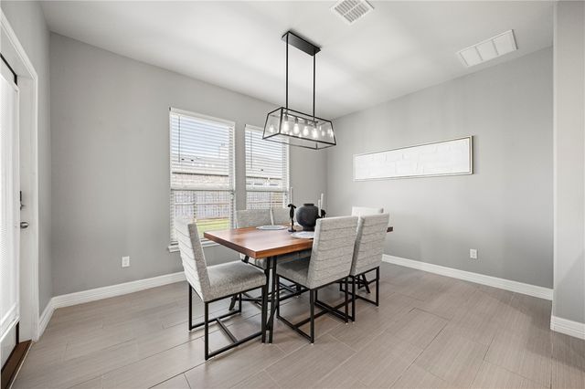 1910 Chesapeake Bay Dr, Portland, TX 78374