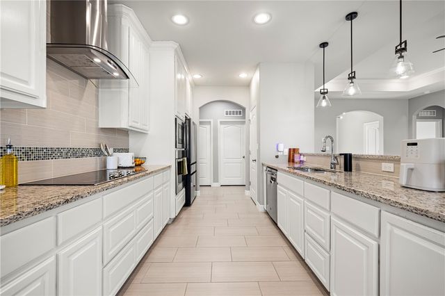 1910 Chesapeake Bay Dr, Portland, TX 78374