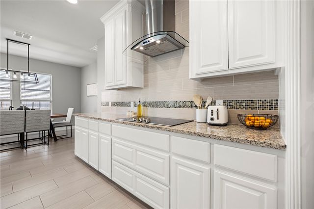 1910 Chesapeake Bay Dr, Portland, TX 78374