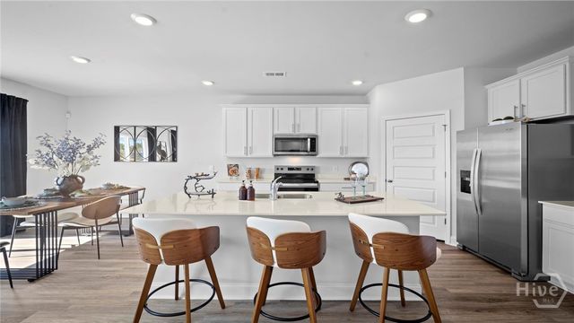 108 Siskin Road, Bloomingdale, GA 31302